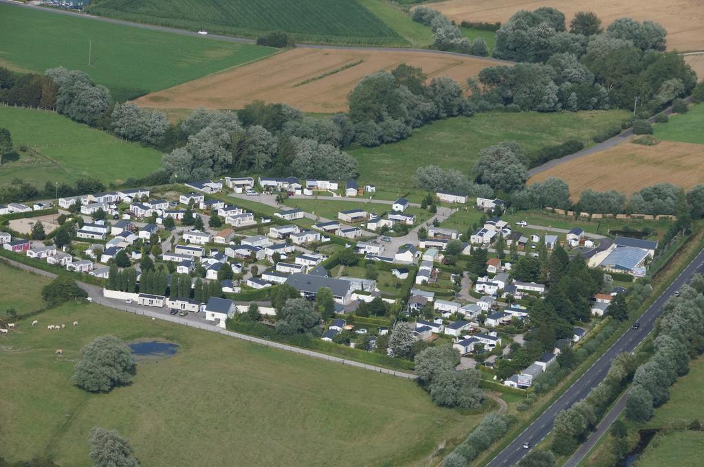 Camping Caravaning Les Cerisiers Berck Sur Mer 베르통 외부 사진
