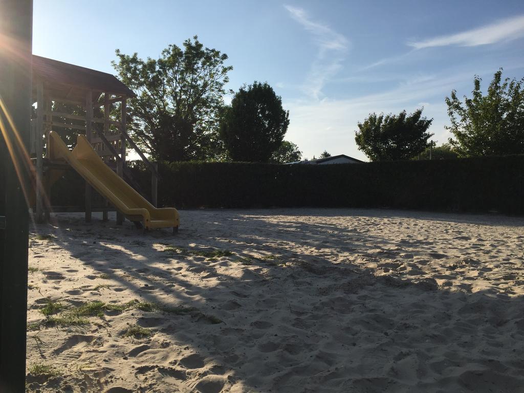 Camping Caravaning Les Cerisiers Berck Sur Mer 베르통 외부 사진